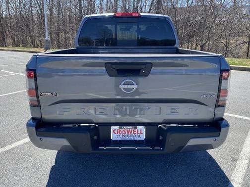 2025 Nissan Frontier SV