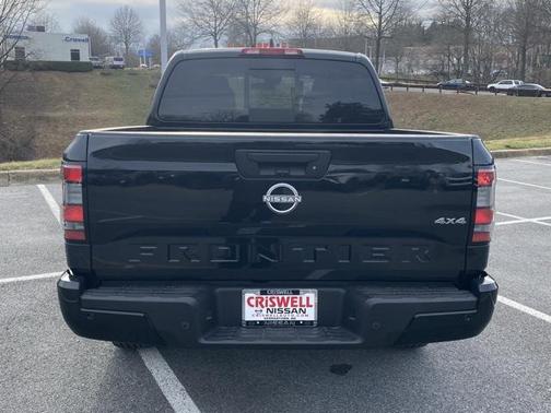 2025 Nissan Frontier SV