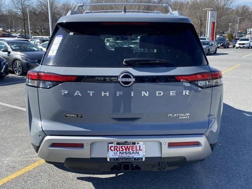 2025 Nissan Pathfinder Platinum 4WD