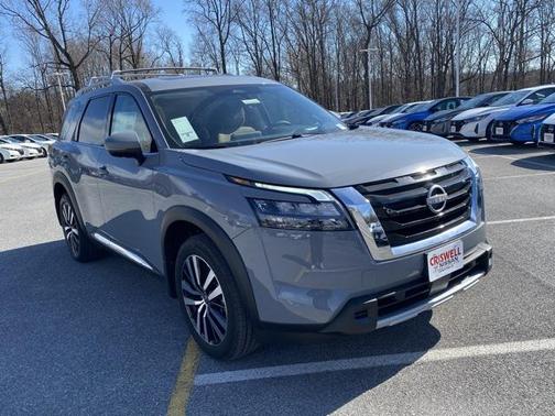 2025 Nissan Pathfinder Platinum 4WD