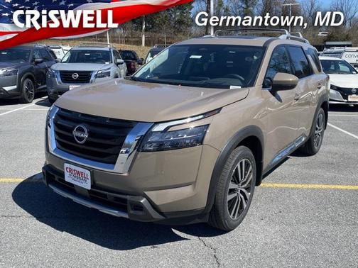 2025 Nissan Pathfinder Platinum 4WD