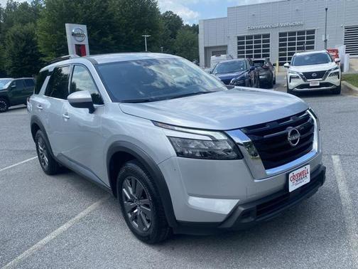 2024 Nissan Pathfinder SV 4WD