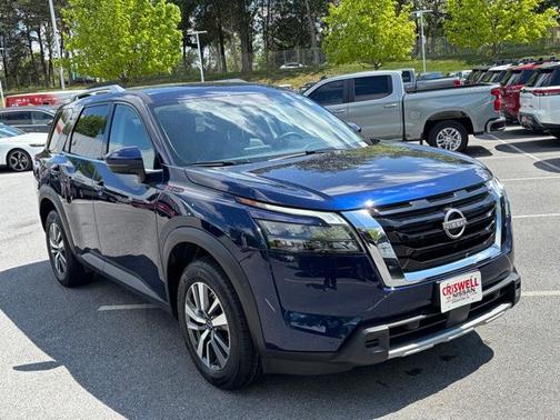Deep Ocean Blue 2025 Nissan Pathfinder SL