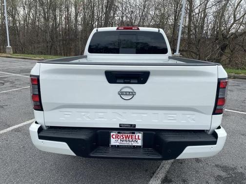 2025 Nissan Frontier SV