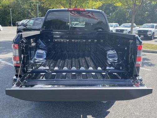 2023 Nissan Frontier S