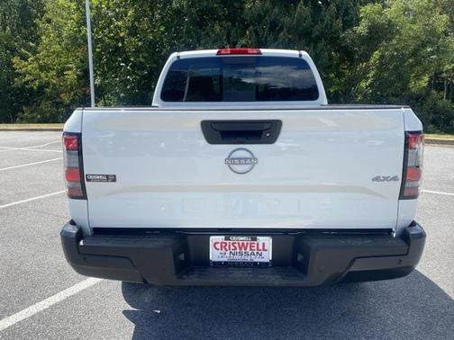 2025 Nissan Frontier S