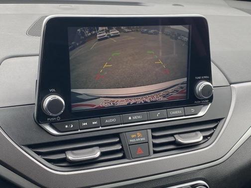 2024 Nissan Altima SR FWD