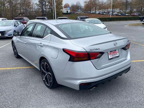 2024 Nissan Altima SR FWD