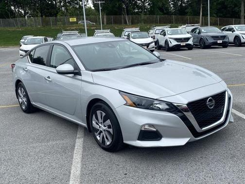 2022 Nissan Altima S FWD