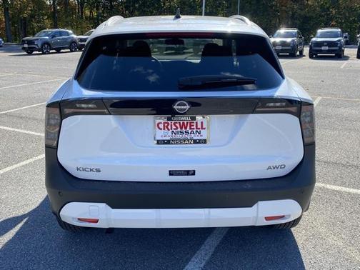 2026 Nissan Kicks SV
