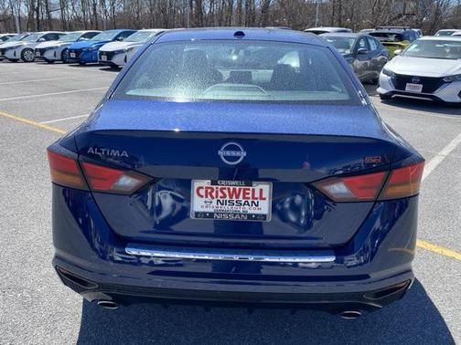 2023 Nissan Altima SR FWD
