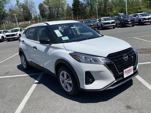 2025 Nissan Kicks S