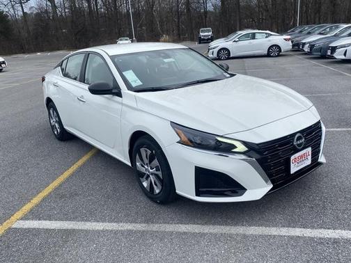 2025 Nissan Altima S FWD