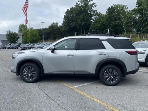 2025 Nissan Pathfinder SV 4WD