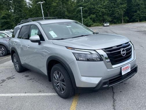 2025 Nissan Pathfinder SV 4WD