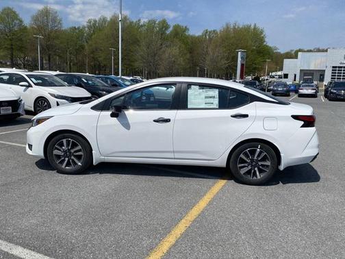 2025 Nissan Versa 1.6 S