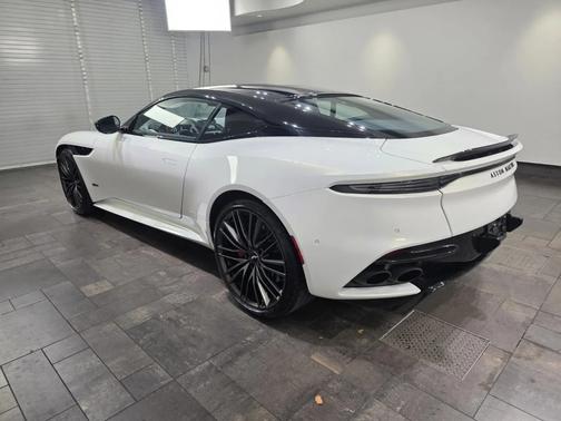 2023 Aston Martin DBS Coupe