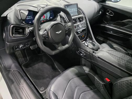 2023 Aston Martin DBS Coupe