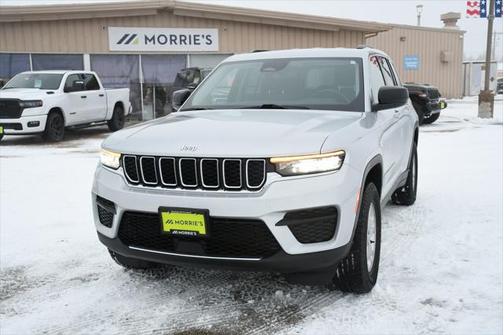 2022 Jeep Grand Cherokee Laredo
