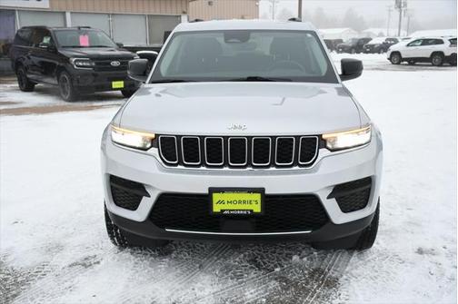 2022 Jeep Grand Cherokee Laredo