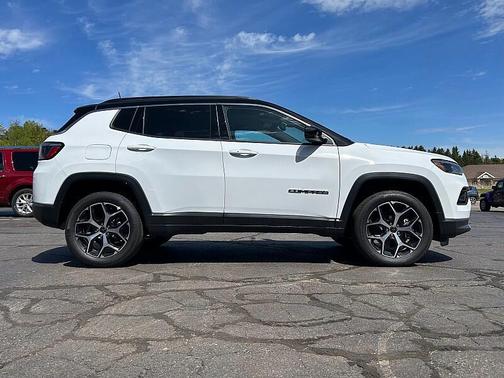 Bright White Clearcoat 2026 Jeep Compass Limited