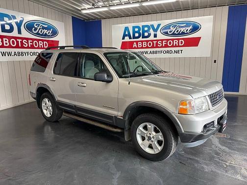 Silver Birch Clearcoat Metallic 2004 Ford Explorer XLT