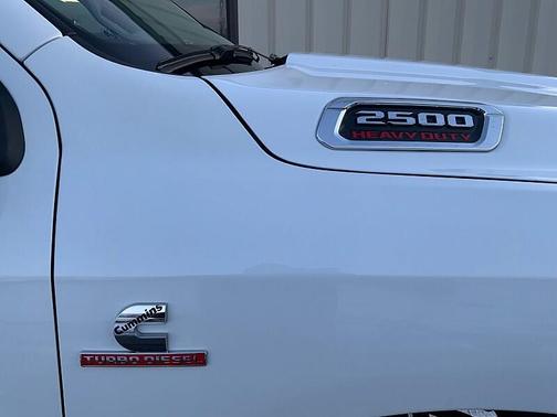 2024 RAM 2500 Laramie Crew Cab 4x4 6'4' Box