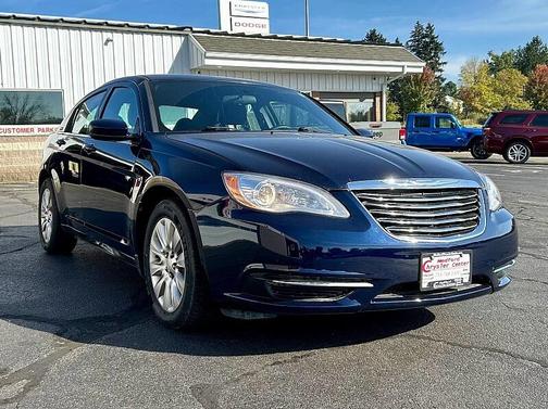 2014 Chrysler 200 LX