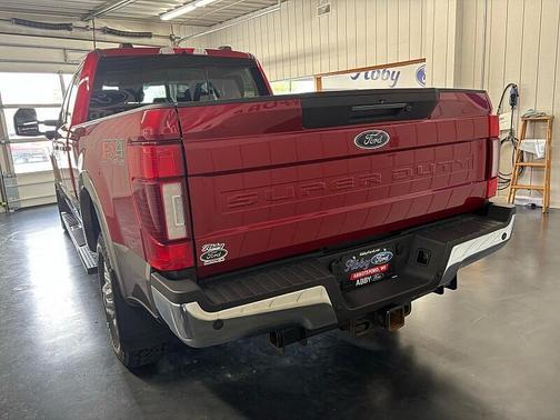 RED 2022 Ford F-250 Lariat