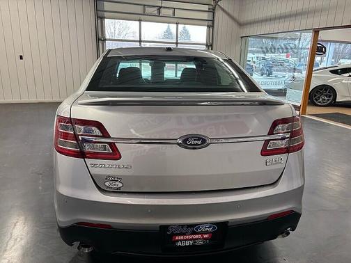 2016 Ford Taurus SHO