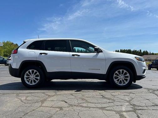 Bright White 2021 Jeep Cherokee Sport