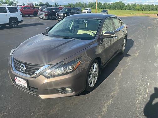 Java Metallic 2017 Nissan Altima 3.5 SL
