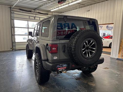 2023 Jeep Wrangler Rubicon 392