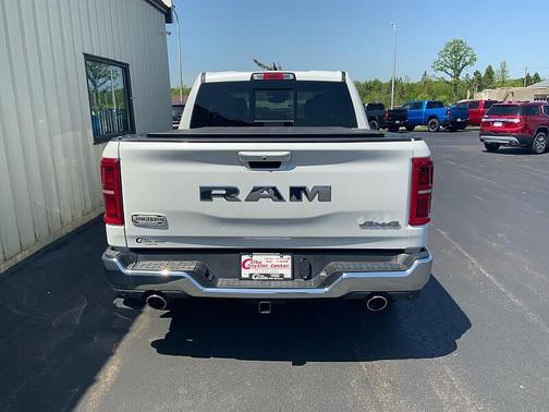 Ivory White Tri-Coat Pearlcoat 2025 RAM 1500 Longhorn