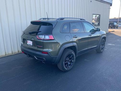 2021 Jeep Cherokee Trailhawk