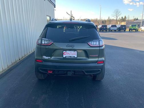 2021 Jeep Cherokee Trailhawk