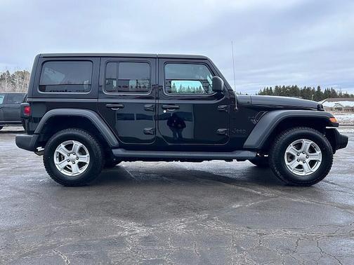 2022 Jeep Wrangler Unlimited Sport