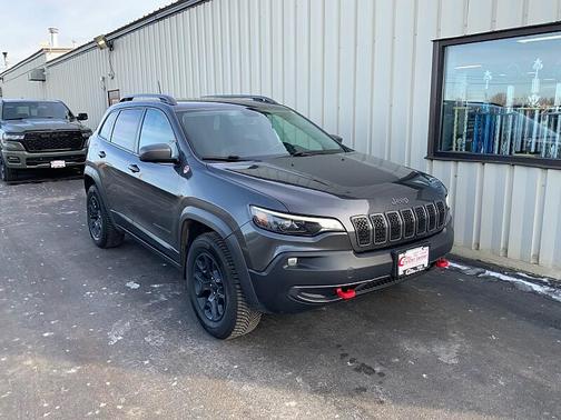 2020 Jeep Cherokee Trailhawk