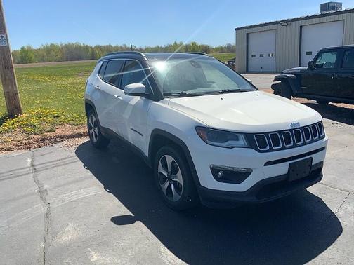 White Clearcoat 2019 Jeep Compass Latitude