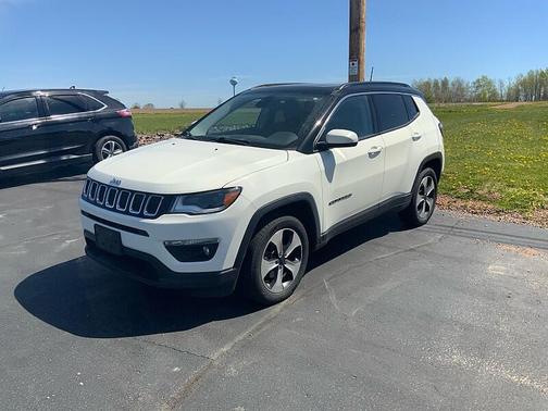 White Clearcoat 2019 Jeep Compass Latitude