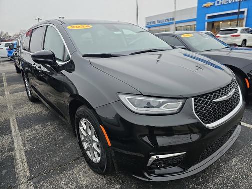 2024 Chrysler Pacifica Touring-L