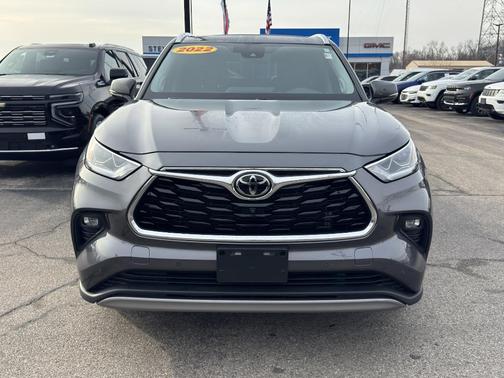 2022 Toyota Highlander Platinum