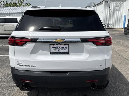 2023 Chevrolet Traverse LT Leather