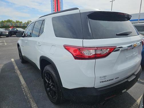2021 Chevrolet Traverse LT Cloth