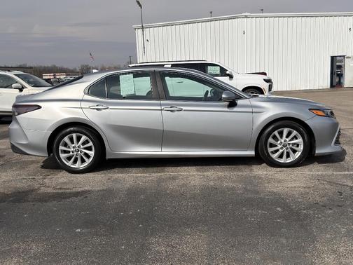 2021 Toyota Camry LE