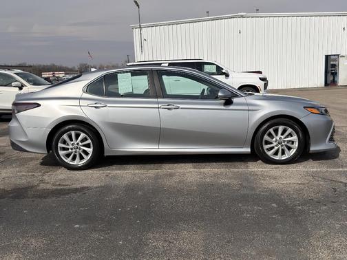 2021 Toyota Camry LE