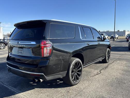 2021 Chevrolet Suburban High Country