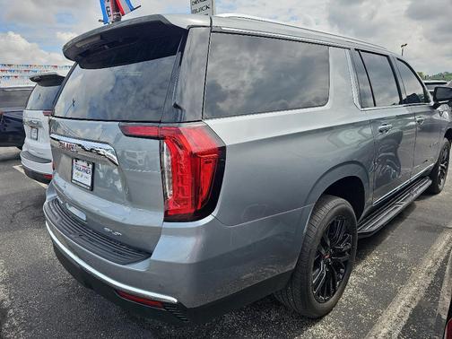 2024 GMC Yukon XL SLT