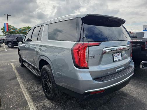 2024 GMC Yukon XL SLT