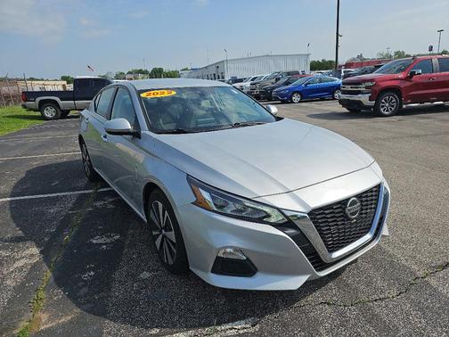 2022 Nissan Altima 2.5 SV